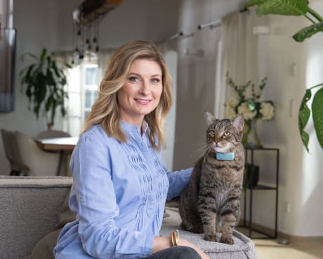 Sandrine Arcizet avec un chien